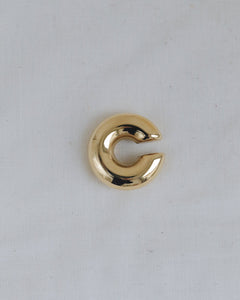 AMANDA EARCUFF