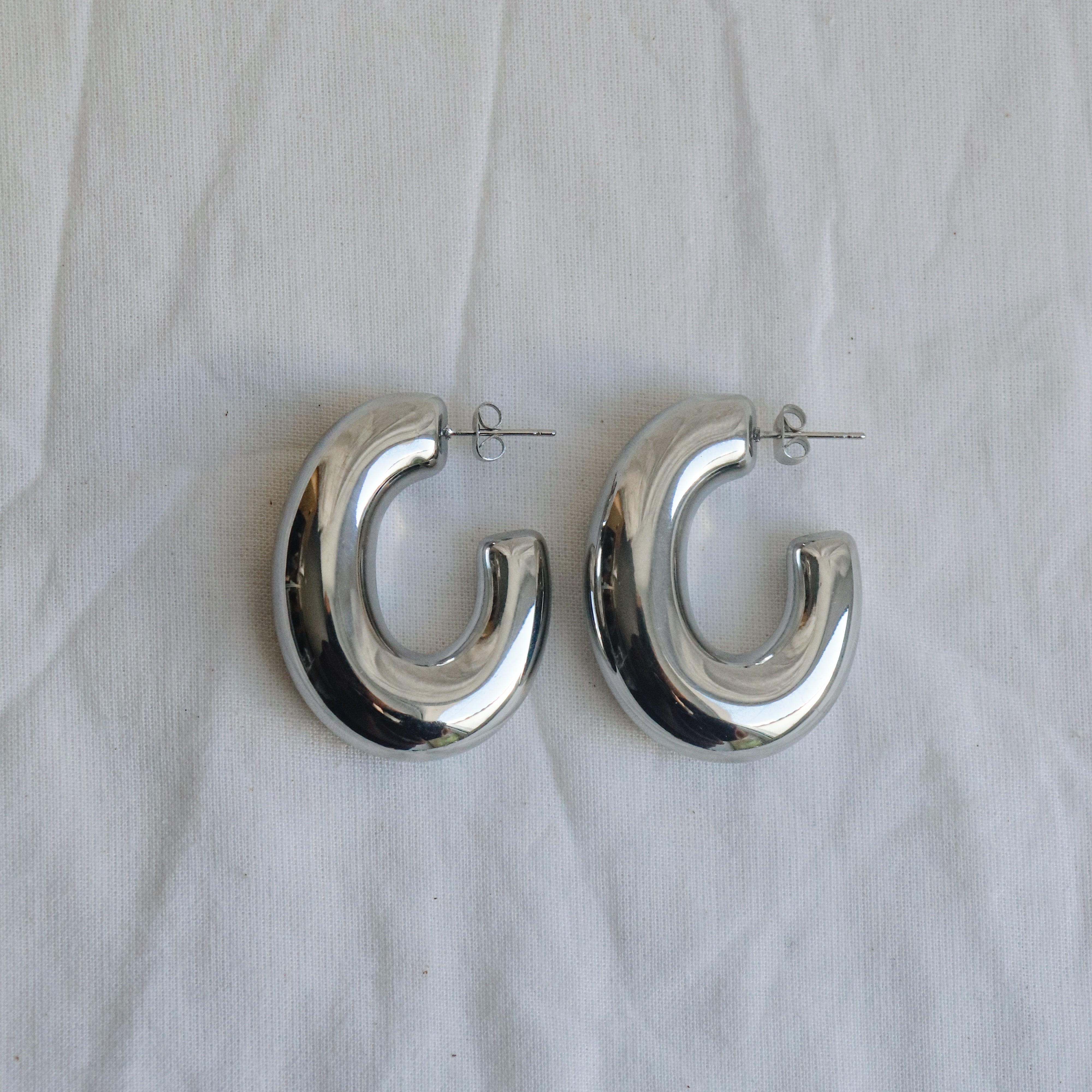 ALEXA EARRINGS