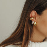 AMANDA EARCUFF
